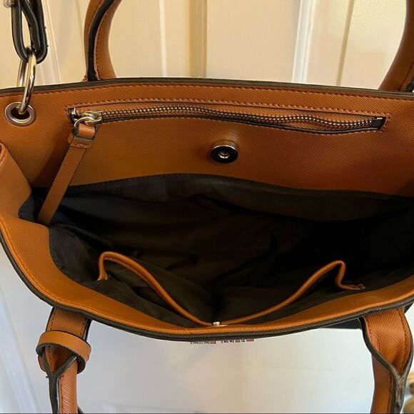 Nine West black with brown trim bag - Picture 5 of 8